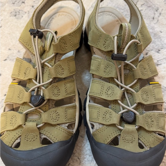 Keen Men’s Newport Leather Outdoor Sandals Size 12 / Hiking /Gorpcore - Picture 7 of 7